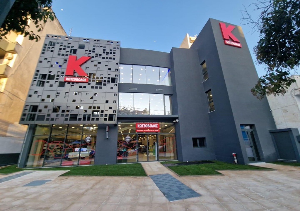 Kotsovolos inaugurates its first energy class A certified store in Athens